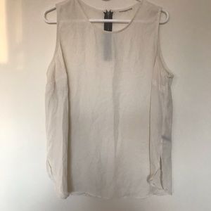 Woman’s Nevada sleeveless extra large top